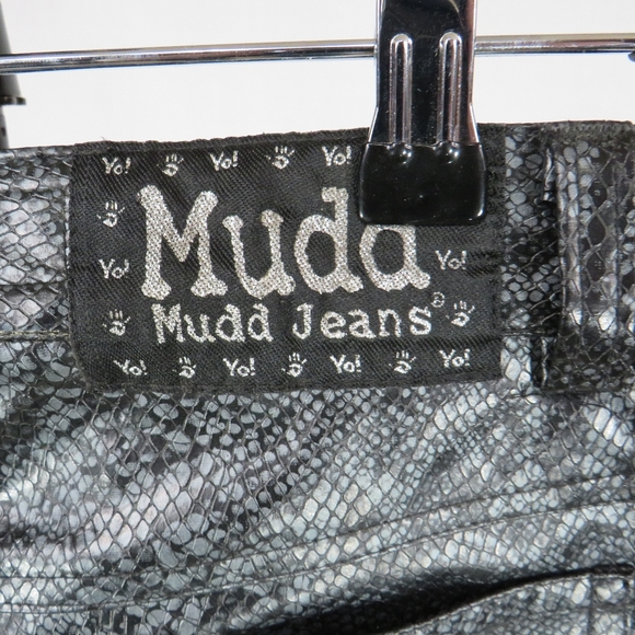 Mudd Snakeskin Faux Leather Pants - Picture 4 of 11